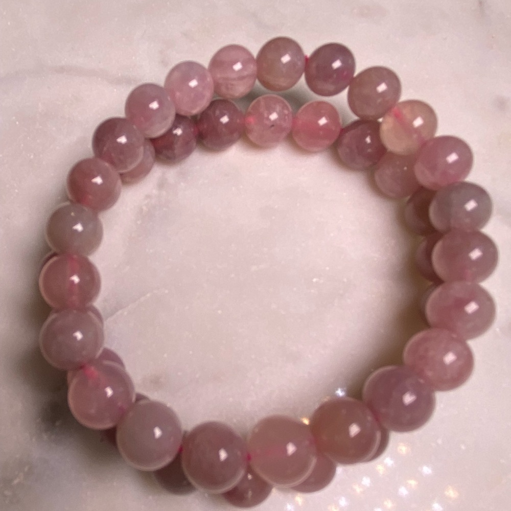 One Beautiful Lavendar Rose Quartz Bracelet - Picture 2 of 5